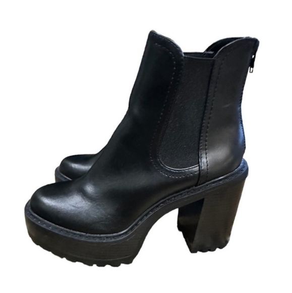 Madden Girl Kamora Chunky Chelsea Boot Size 10 - Picture 4 of 7